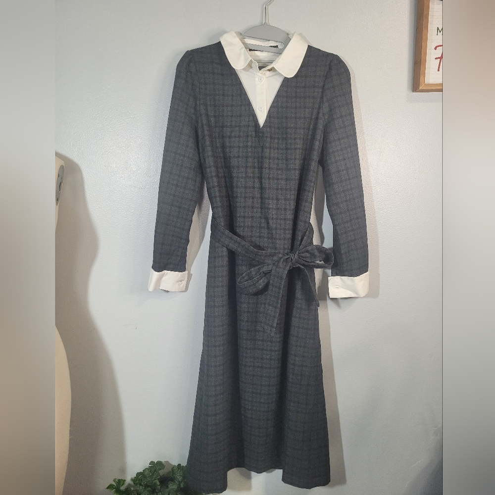 Checked dress. Brand: Just Badtemper. Size S. "Old money" style.